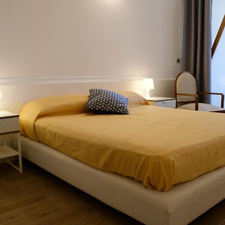Sunshine Apartment Taormina Eksteriør billede